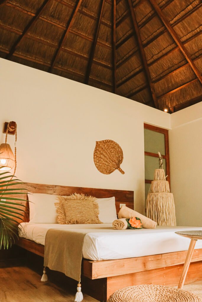 Deluxe Room with Pool View (4)
