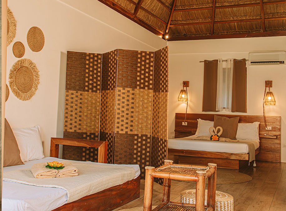 SUITE-FAMILY-ROOM-WITH-POOL-VIEW