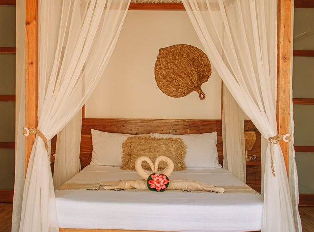 Deluxe-Room-with-Pool-View