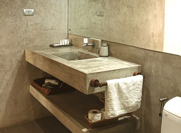 Deluxe-Room-with-Pool-View